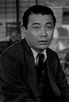 Hiroshi Nihon'yanagi interpreta Rear Adm. Chuichi Hara