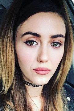 Vanessa Zima interpreta Becky