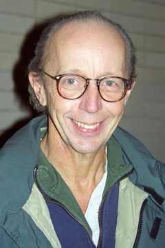 Max Wright interpreta Horace Whaley