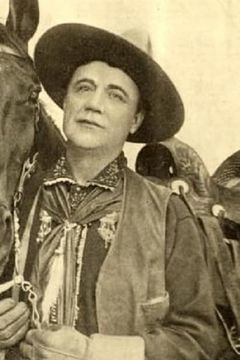 Charles K. French interpreta Judge