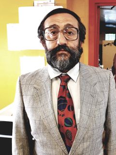 Michel Schillaci interpreta Luchino