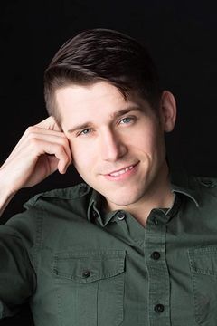 Von Lewis interpreta Bobby Rydell