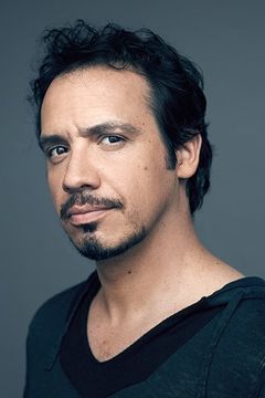 Alexandre Astier interpreta Obstinatus