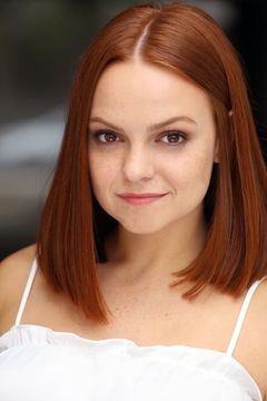 Michelle DeFraites interpreta Sarah Nathan