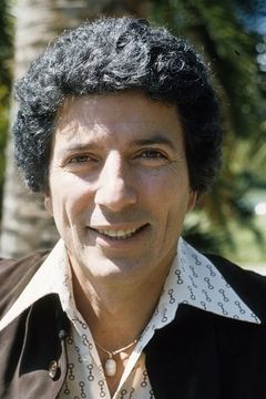 Bert Convy interpreta Paul Chouard