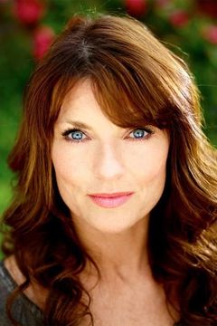 Jacqueline Leonard interpreta Kath