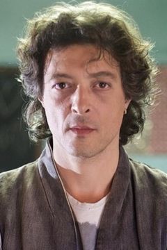Federico Poggipollini interpreta l'autista