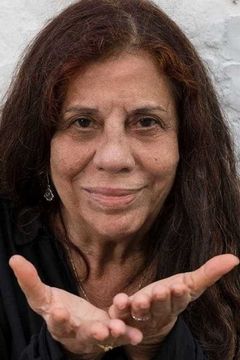 Maria Gladys interpreta Eva, a vidente