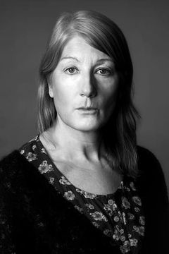 Lotta Tejle interpreta Claire