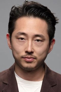 Steven Yeun interpreta Glenn Rhee