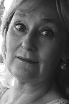 Eva Fritjofson interpreta Anna