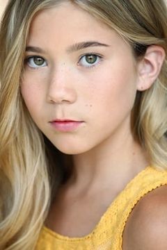 Rachel Eggleston interpreta Hannah