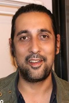 Pablo Adán interpreta Narrator / Fauno (voice)