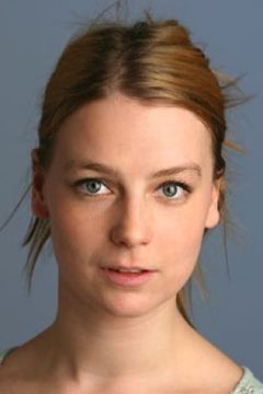 Maja Beckmann interpreta Emils Mutter