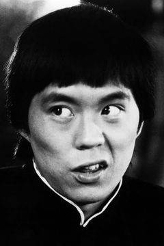 Evan C. Kim interpreta Major Akio Sakud (uncredited)