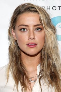 Amber Heard interpreta Kelly Porter