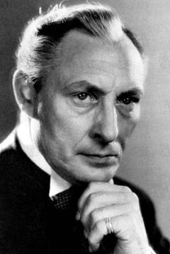 Lionel Atwill interpreta Rawitch
