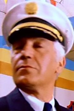 Giulio Maculani interpreta Chief Fireman