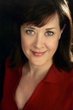Karen Ziemba interpreta Mrs. Miller