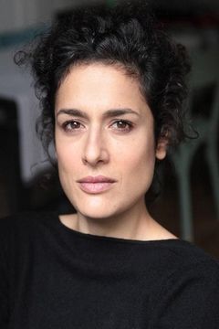 Aurélie Valat interpreta Voix additionnelles (voice)
