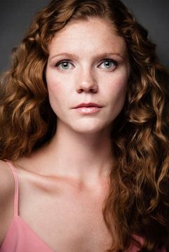 Kate Ross interpreta Sandra
