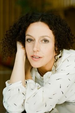Maria Schrader interpreta Lenora Rauch