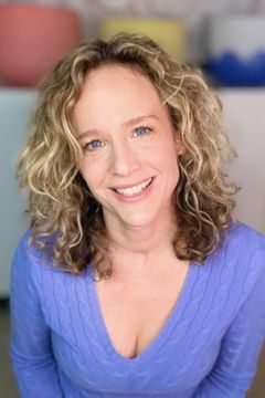 Heather Dawn interpreta The Juror
