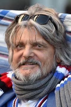Massimo Ferrero interpreta Sem, il venditore di levrieri