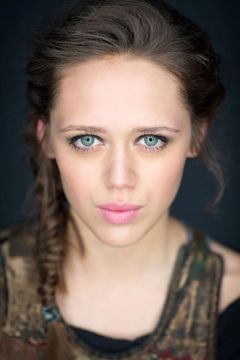 Daisy Head interpreta Edith