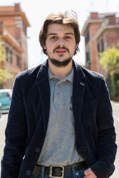 Francesco Russo (II) interpreta Nicola