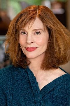 Leigh Taylor-Young interpreta Virginia Howell