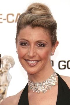 Karine Belly interpreta Amie 1 Lucienne