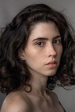 Olívia Torres interpreta Adult Babiu Paiva