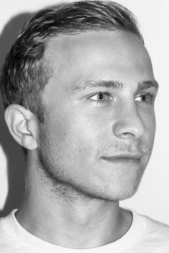 Max Hubacher interpreta Another Student