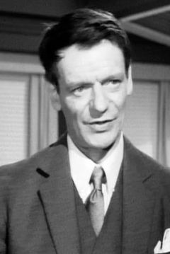 Eugene Deckers interpreta Pierre Sandoz