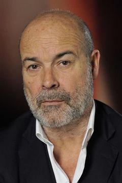 Antonio Resines interpreta Blas Fontiveros