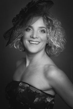 Judith Hildebrandt interpreta Tanja Heinemann