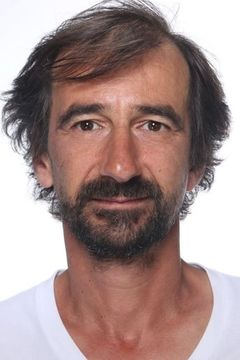 Laurent Pons interpreta Préposé infos gare
