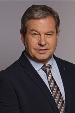 David Vlok interpreta Head Thug