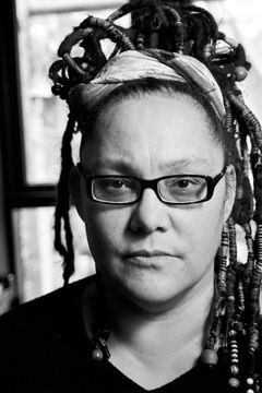 Naomi Wirthner interpreta Gothi