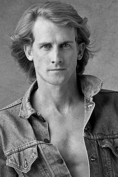 Edward Blatchford interpreta Jack Winthrop