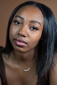 Mikenzie Taylor interpreta Molly
