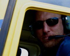 Scott Putman interpreta Crooked Cop