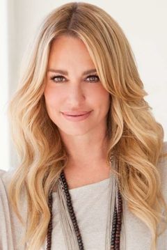 Taylor Armstrong interpreta Secret Service Agent (uncredited)