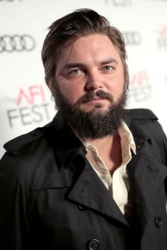 Nick Thune interpreta Randy