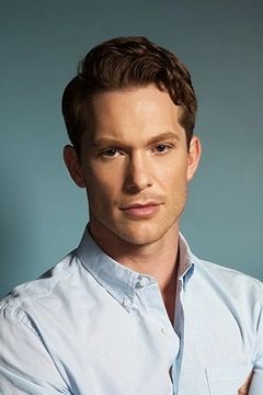 Chad Connell interpreta Spencer Wright