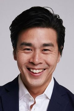 Gareth Yuen interpreta Donald