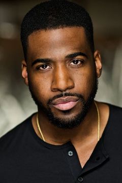 Eddie Guillaume interpreta Damien Noble