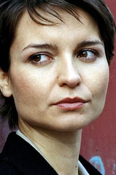 Olga Sosnovska interpreta Debbie