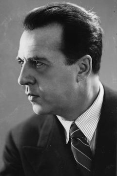 Annibale Ninchi interpreta Galarius